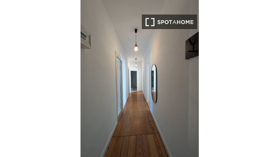 Apartment Frankfurt, 3 beds, 64m² — photo 7