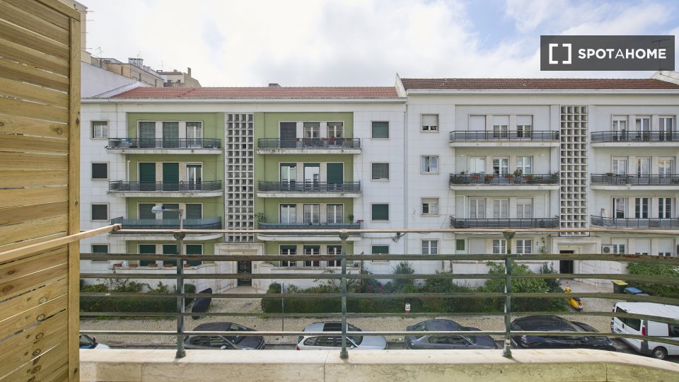 Double room Lisbon, 6 beds — photo 4