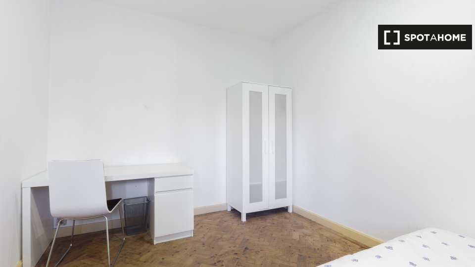 Double room Porto, 7 beds, 70m² — photo 3