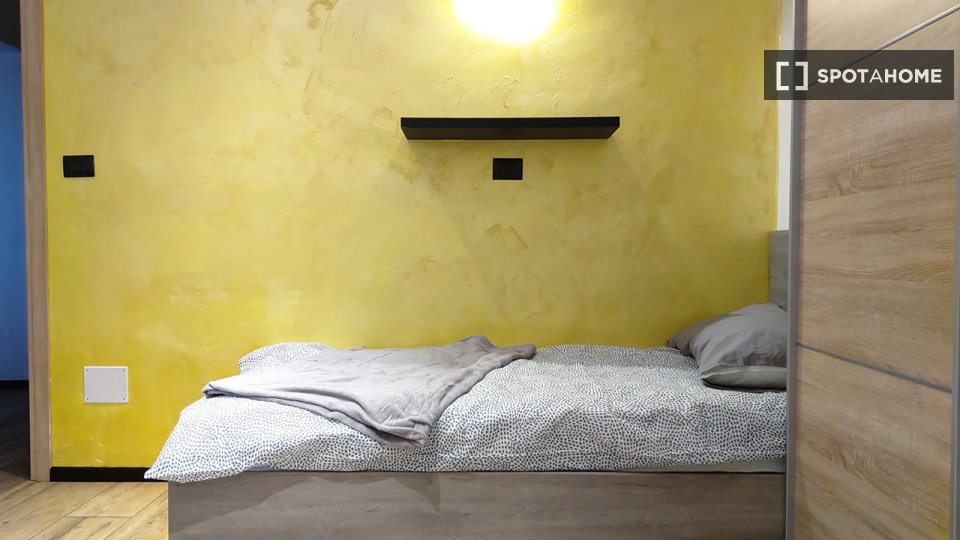 Double room Turin, 3 beds, 90m² — photo 13