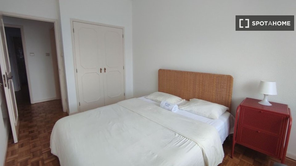 Double room Porto, 4 beds, 100m² — photo 9