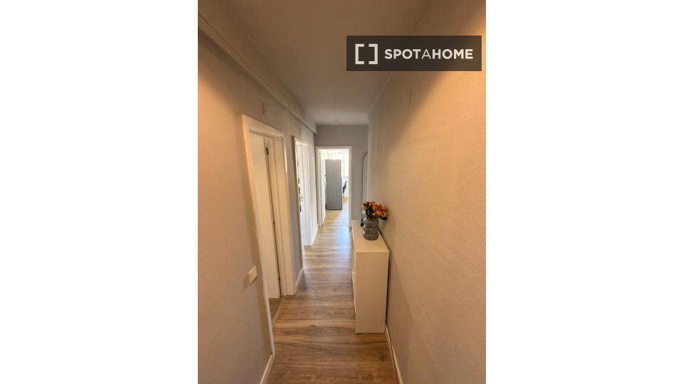 Apartment Lisbon, 1 bed — photo 11