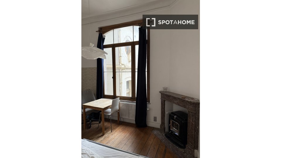 Double room Brussels, 4 beds — photo 15