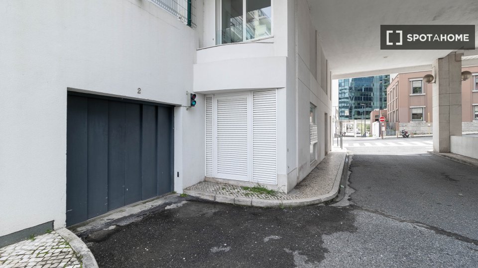 Apartment Lisbon, 1 bed — photo 26