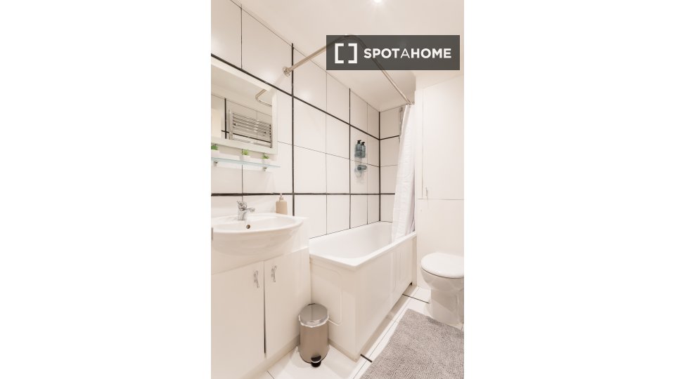 Apartment London, 2 beds, 93m² — photo 18