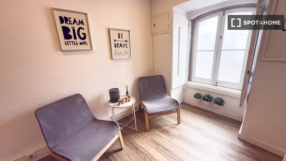 Apartment Lisbon, 1 bed — photo 2