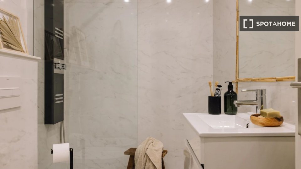 Apartment Lisbon, 2 beds — photo 6
