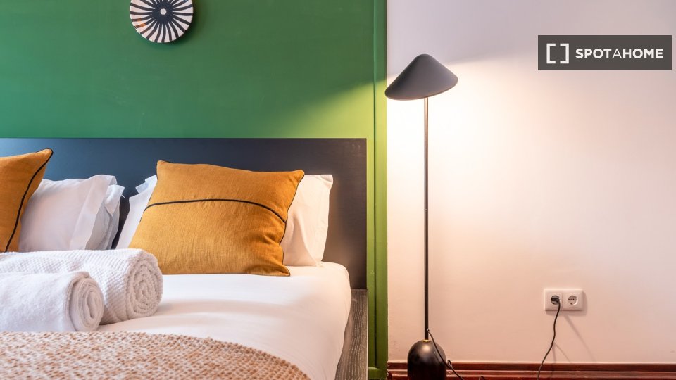 Double room Lisbon, 7 beds — photo 36
