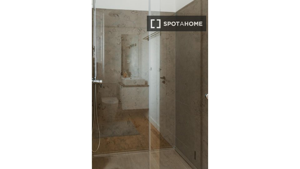 Apartment Lisbon, 1 bed, 55m² — photo 17
