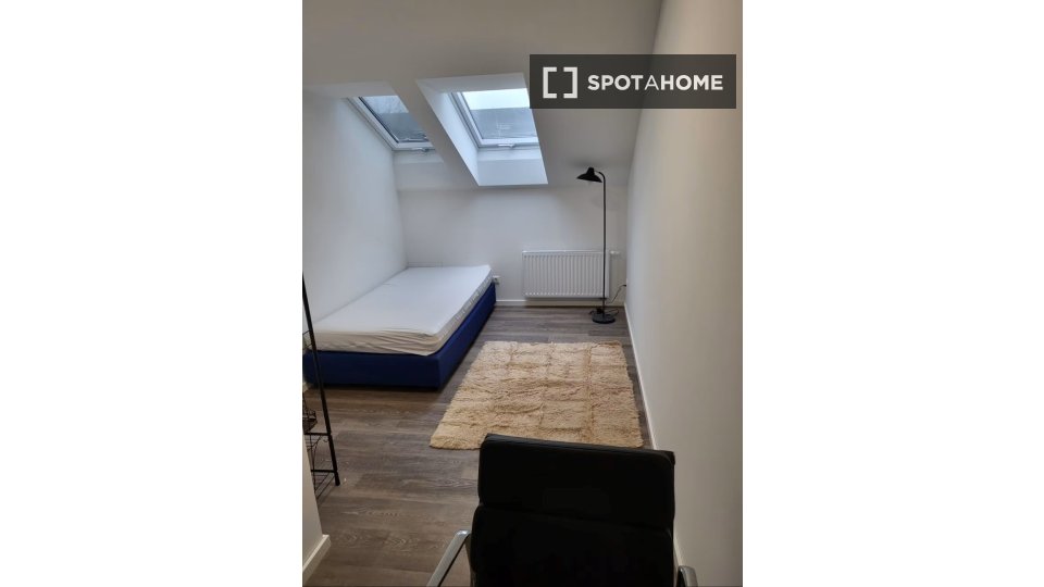 Double room Berlin, 14 beds, 118m² — photo 8