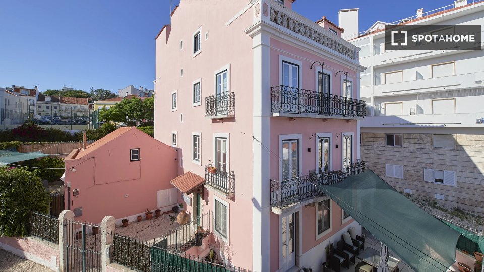 Double room Lisbon, 13 beds — photo 15