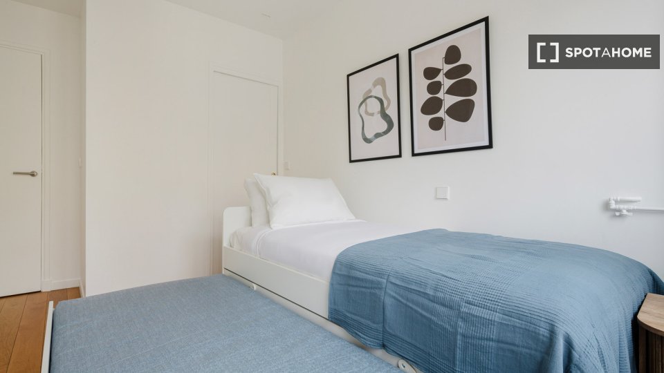 Apartment Paris, 2 beds, 59m² — photo 10