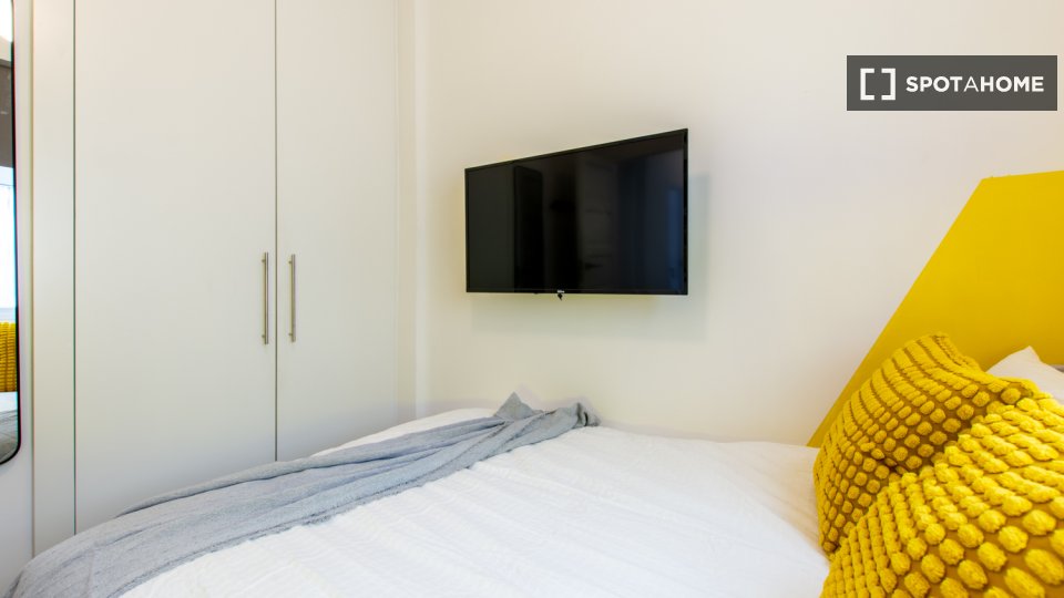 Double room Madrid, 5 beds — photo 28
