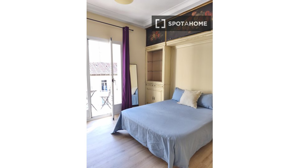 Double room Madrid, 6 beds, 200m² — photo 36