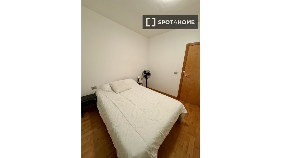 Double room Barcelona, 4 beds, 120m² — photo 4