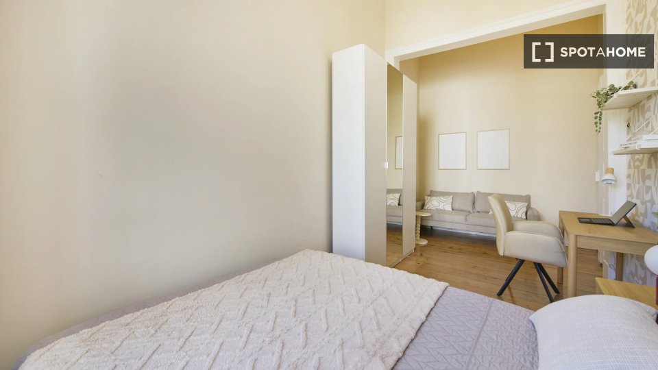 Double room Lisbon, 8 beds — photo 4