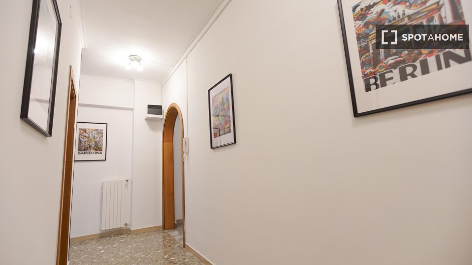 Double room Naples, 5 beds — photo 8