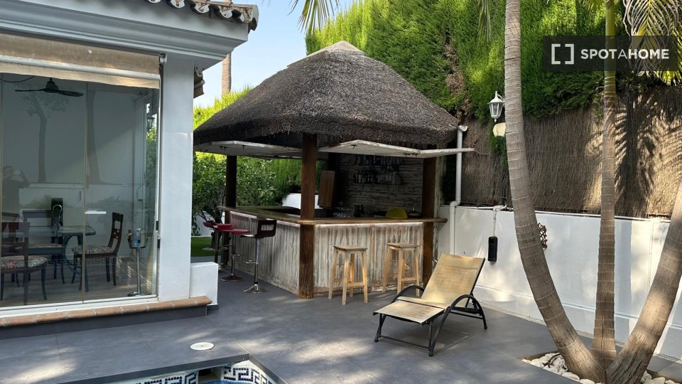 Double room Malaga, 9 beds, 25m² — photo 6