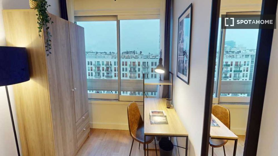 Double room Paris, 5 beds, 100m² — photo 10