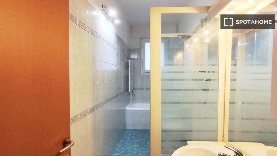 Double room Milan, 3 beds, 118m² — photo 9