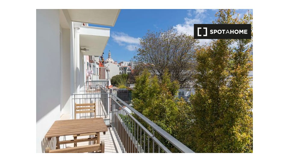 Apartment Lisbon, 2 beds — photo 11