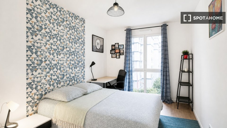 Chambre double Paris, 4 chambres — photo 19