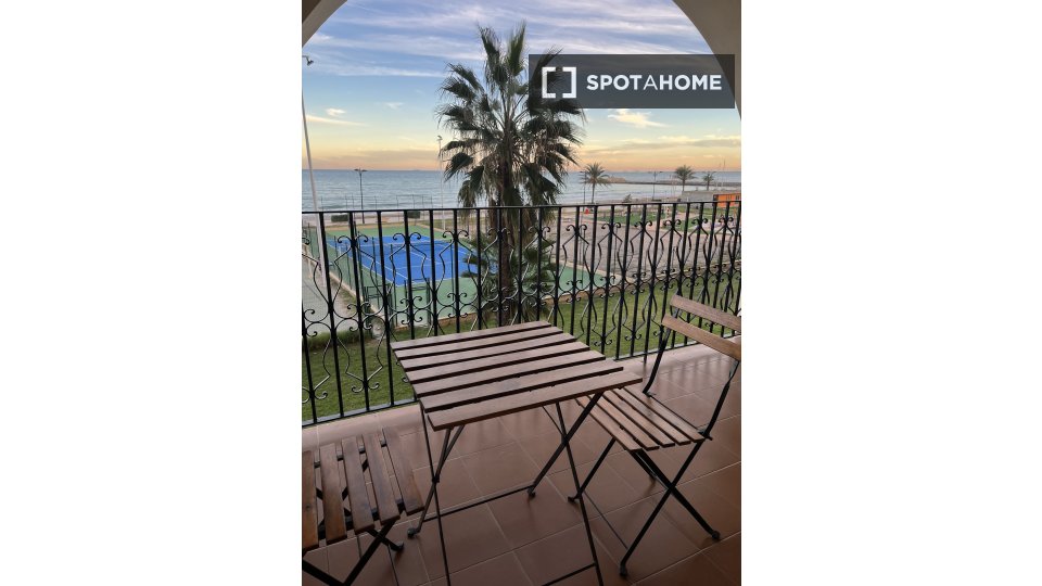Apartment Valencia, 3 beds, 105m² — photo 1