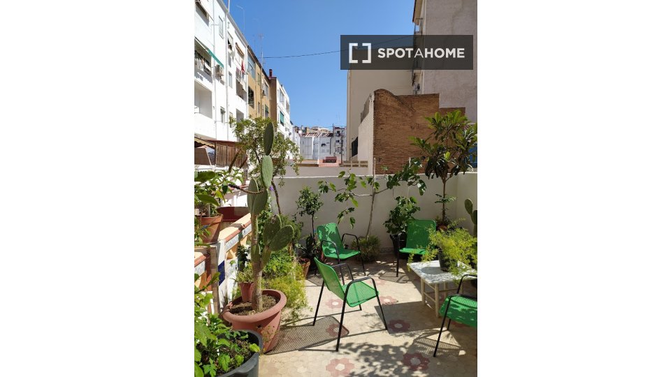 Apartment Valencia, 2 beds, 140m² — photo 7
