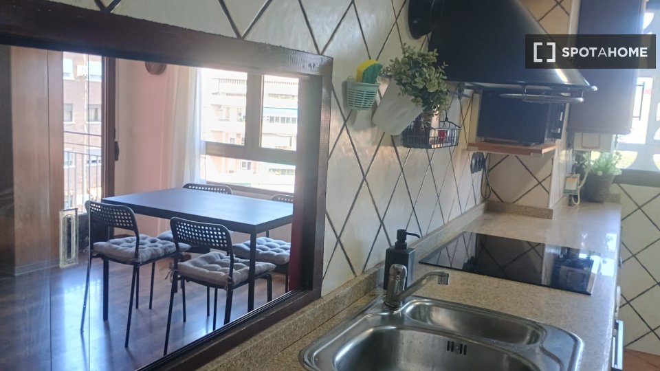 Appartamento Valencia, 1 camera, 80m² — foto 16