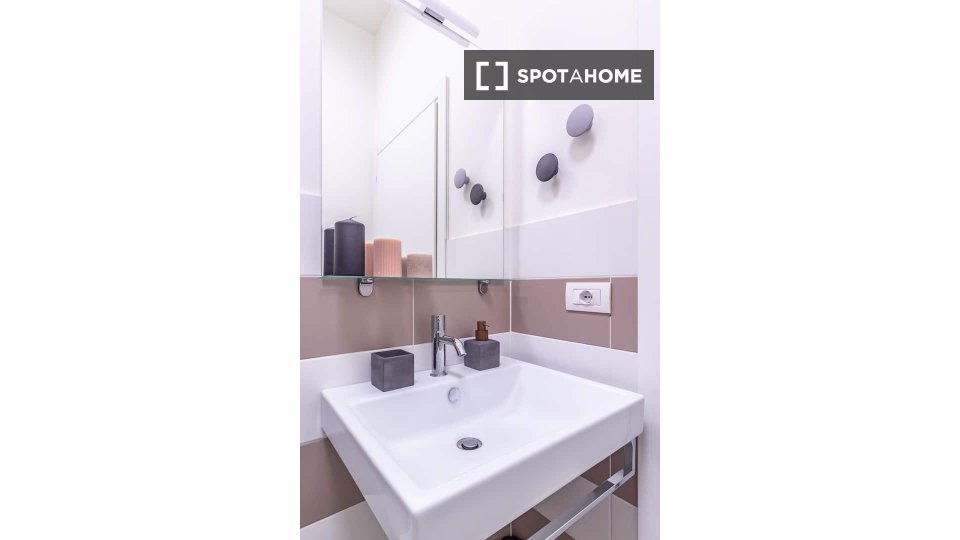 Apartment Milan, 1 bed — photo 17