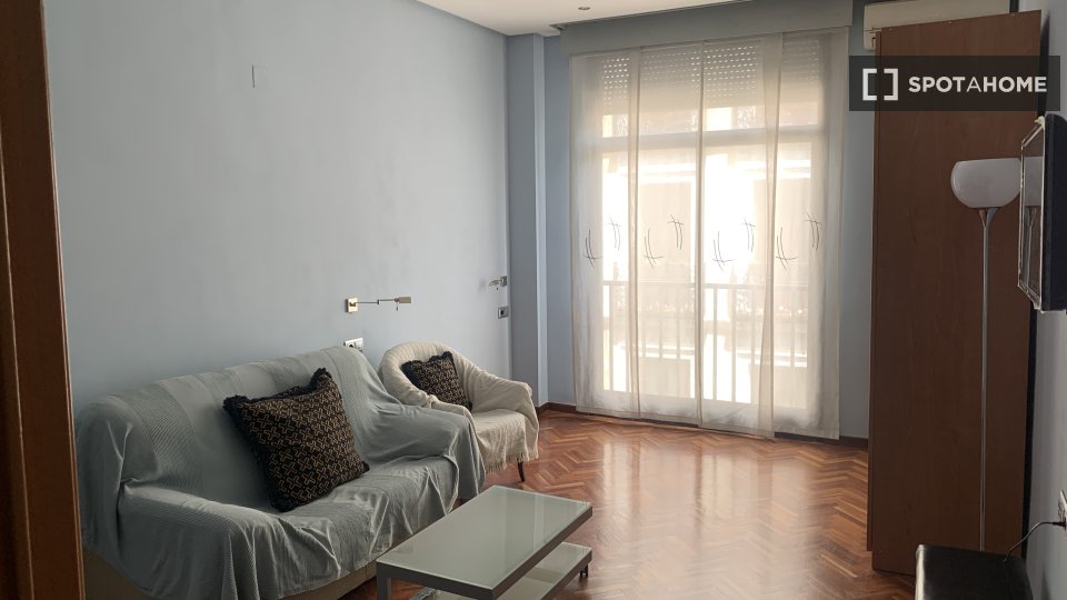 Apartment mono Madrid, 70m² — photo 1