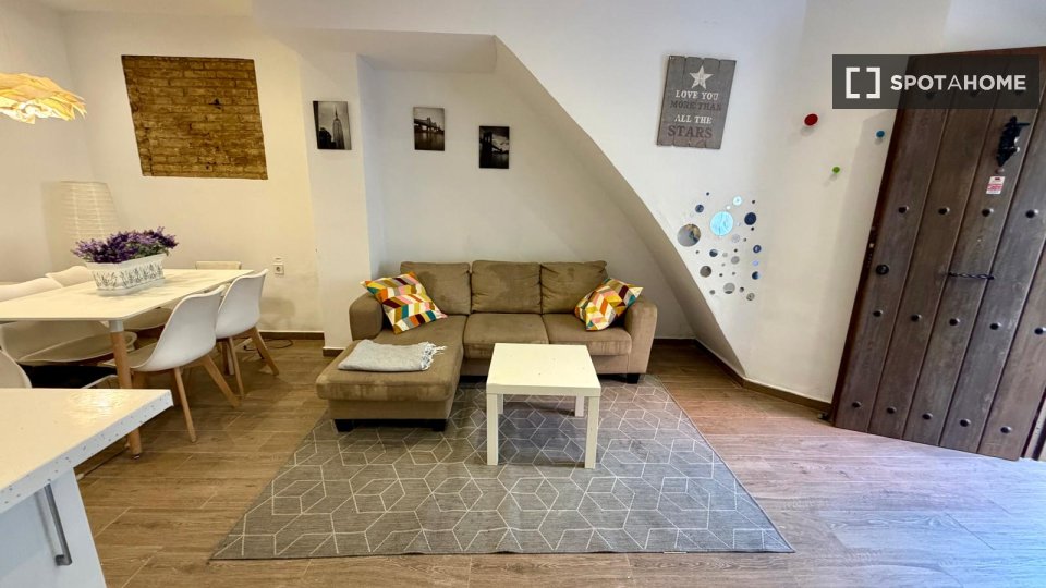 Appartamento con 2 camere da letto in affitto a Natzaret, Valencia - à Valence