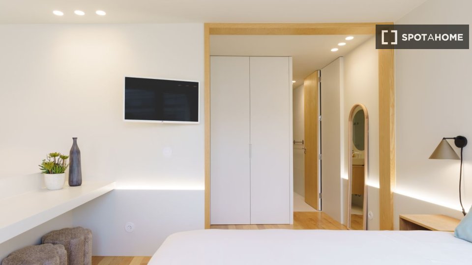 Apartment Porto, 1 bed, 55m² — photo 12