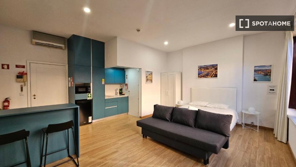 Apartment Porto, 1 bed — photo 2