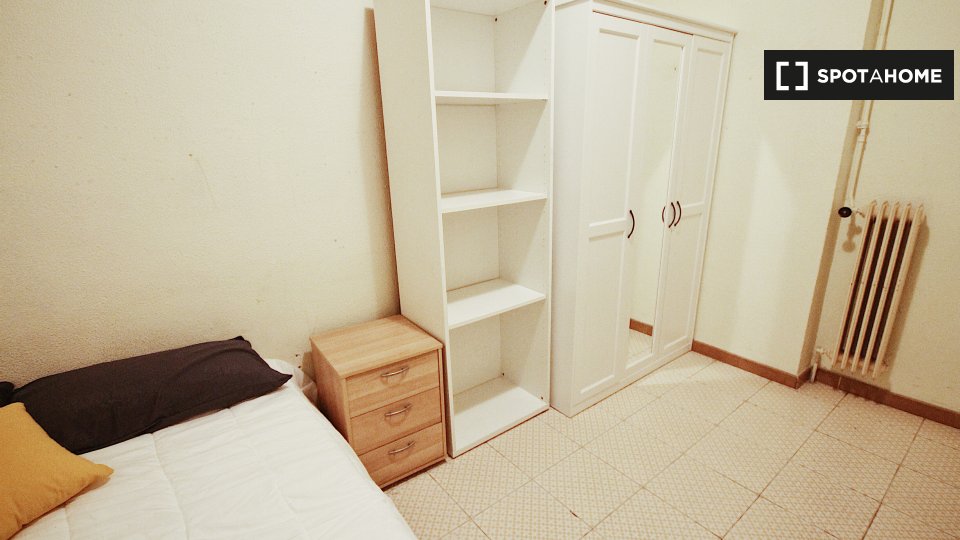 Double room Barcelona, 4 beds — photo 19
