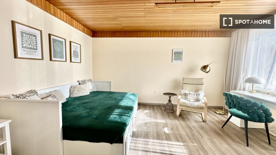 Double room Ljubljana, 3 beds, 90m² — photo 32