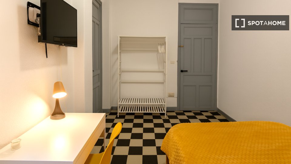 Double room Granada, 6 beds, 160m² — photo 50