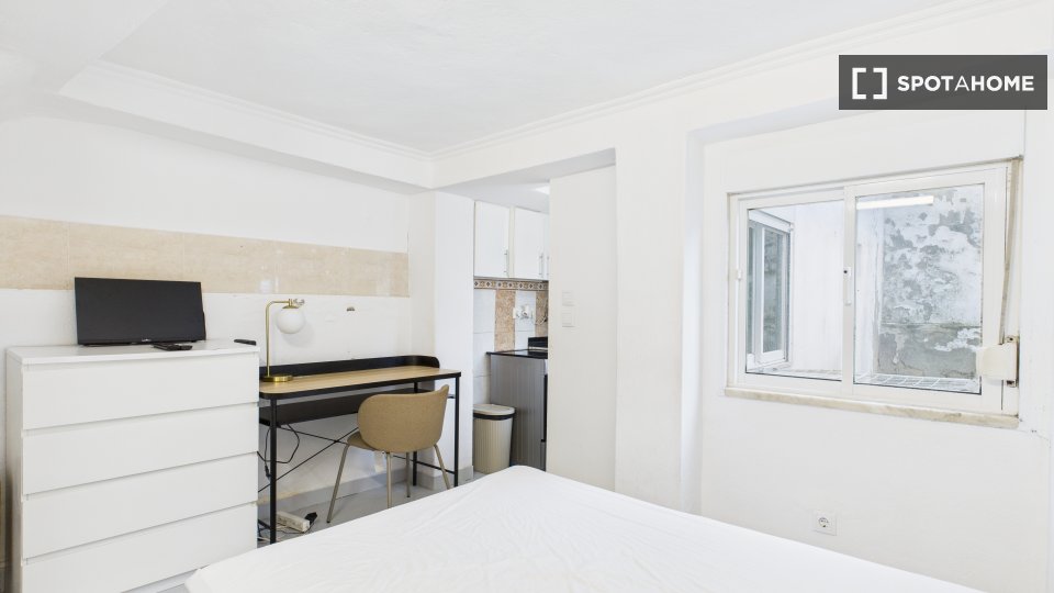 Apartment mono Lisbon, 30m² — photo 2