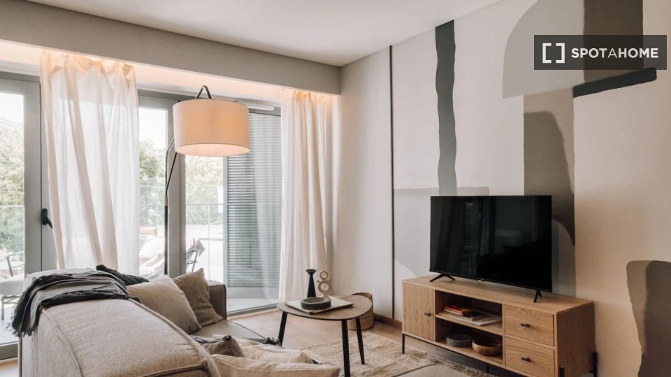 Apartment Lisbon, 2 beds — photo 2