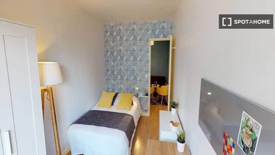 Double room Paris, 3 beds, 70m² — photo 9