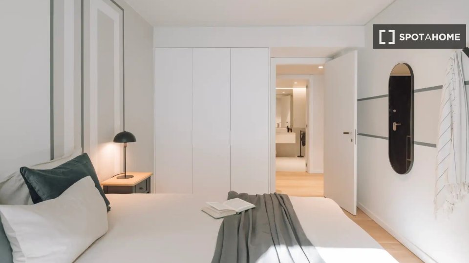 Apartment Lisbon, 1 bed — photo 18