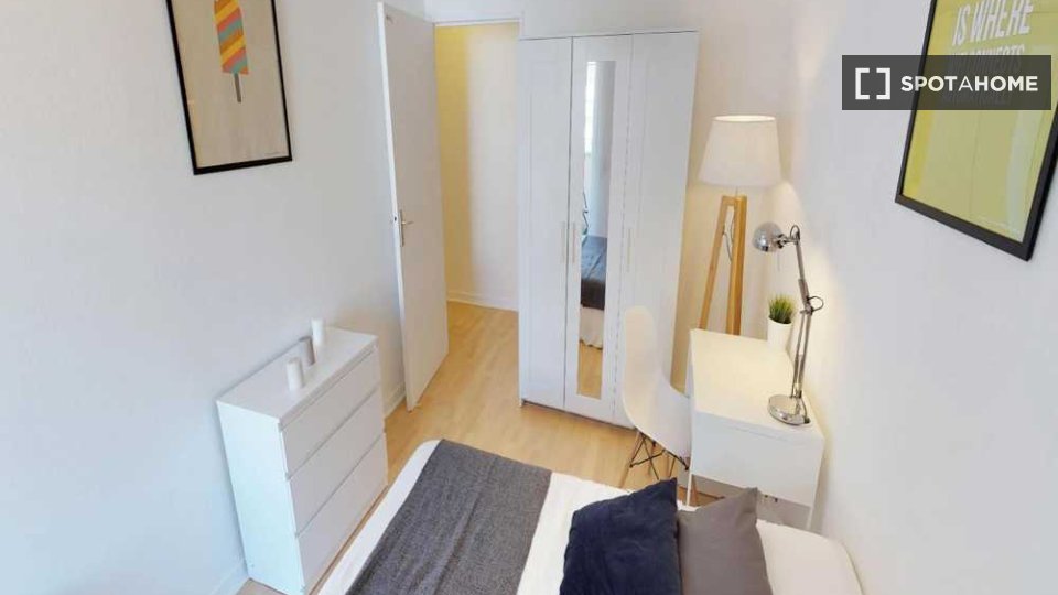 Double room Lyon, 5 beds, 100m² — photo 25