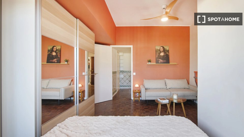 Double room Lisbon, 9 beds — photo 4