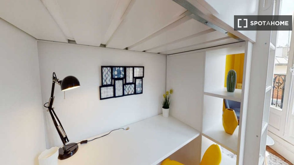 Double room Paris, 6 beds, 130m² — photo 1