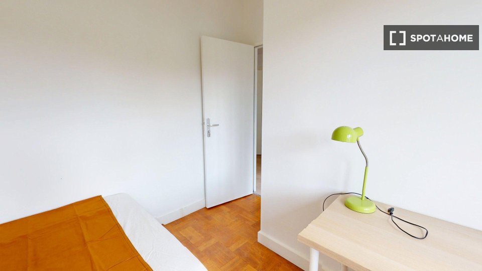 Double room Lyon, 6 beds, 116m² — photo 16