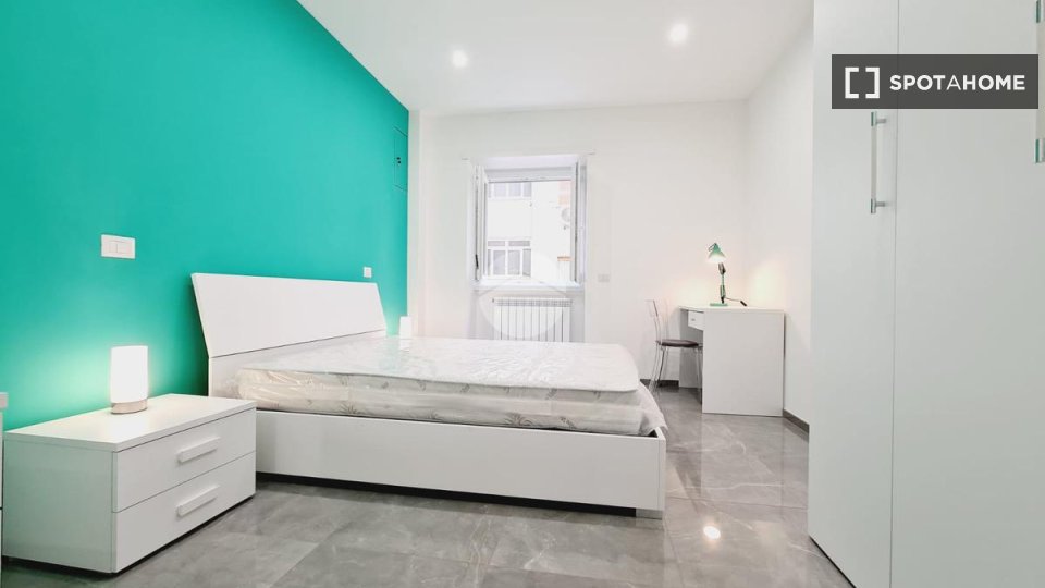 Double room Rome, 3 beds, 86m² — photo 1