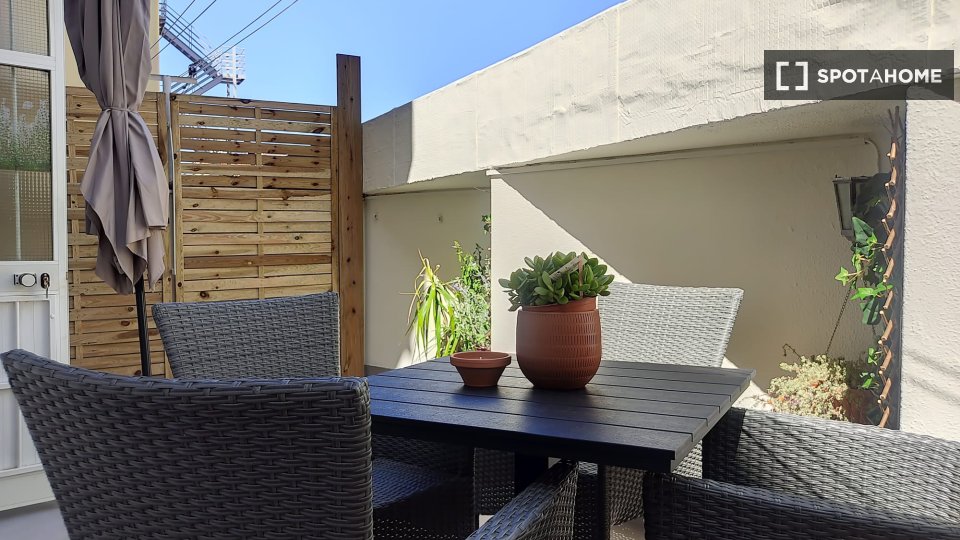 Apartment mono Lisbon, 65m² — photo 7