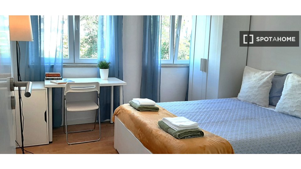 Double room Lisbon, 4 beds, 100m² — photo 56
