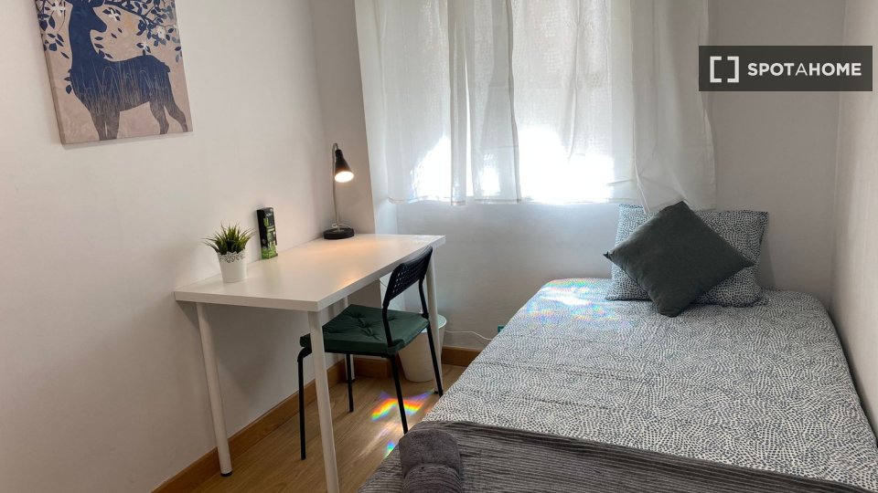 Double room Madrid, 4 beds — photo 7