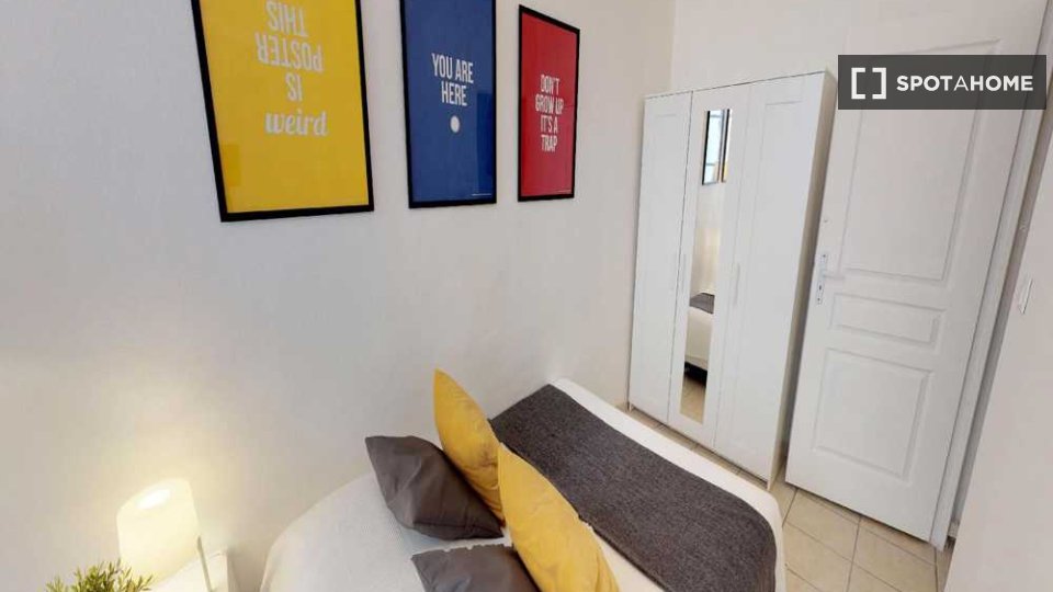 Double room Lyon, 4 beds, 80m² — photo 17